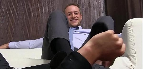  Handsome dude Kenny has feet worshiped by foot fetishist